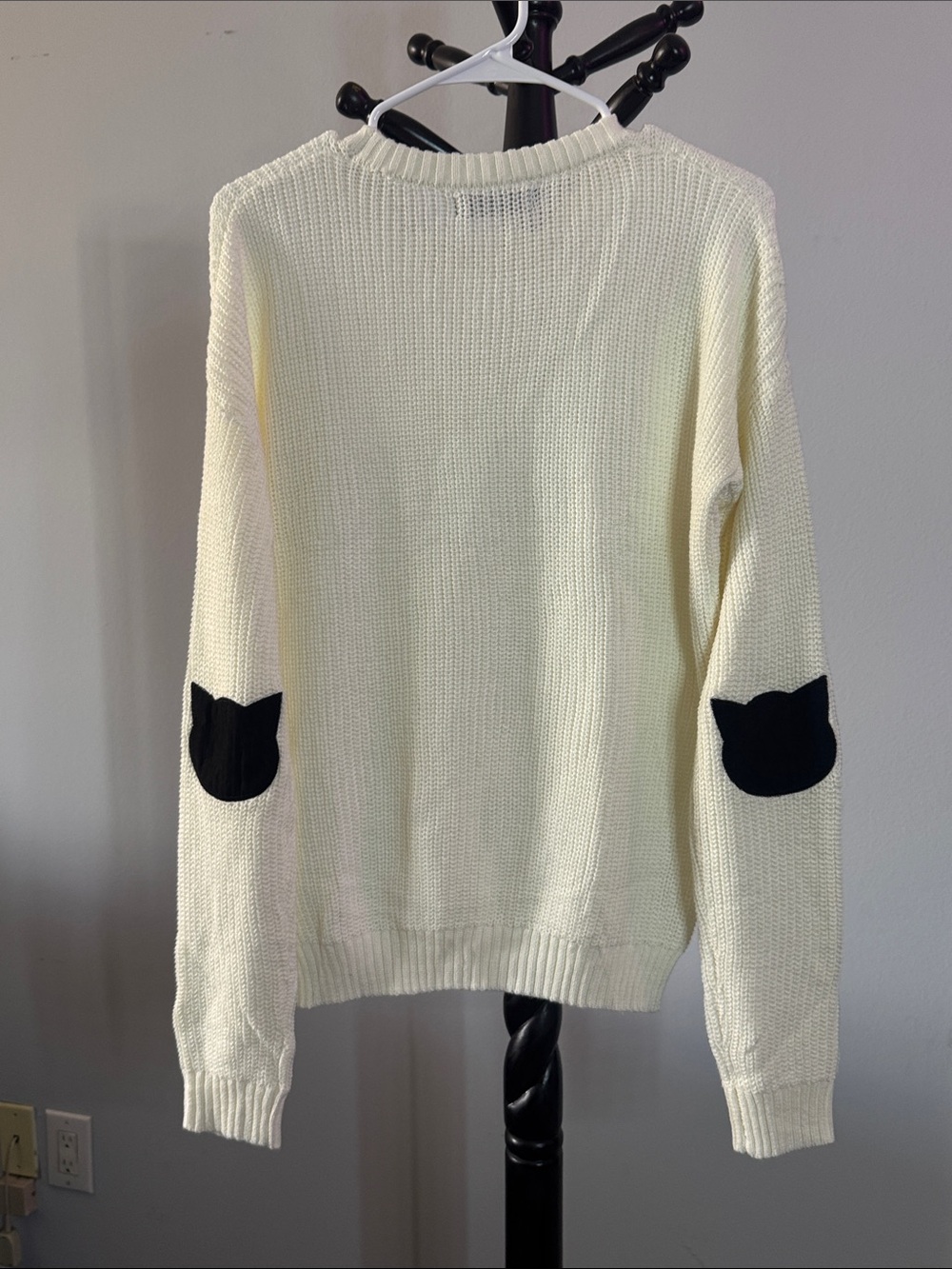 Allegra K Cream Crewneck Sweater with Black Cat Elbow Patches 24.M